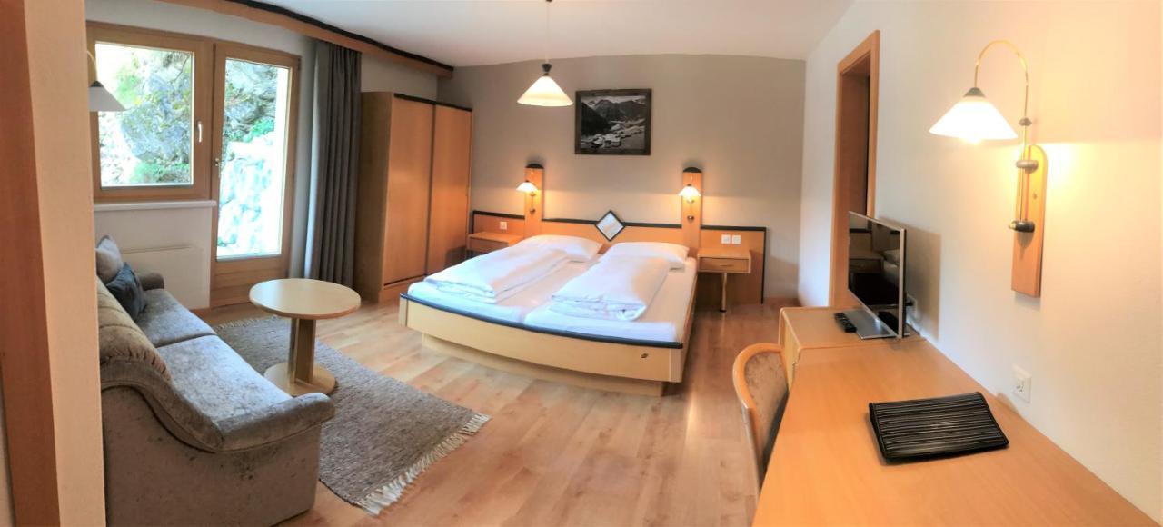 Hotel Garni Aurora Samnaun Ngoại thất bức ảnh